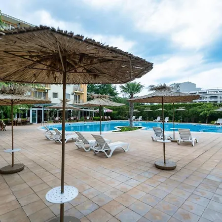 Spacious In Golden Sands Διαμέρισμα